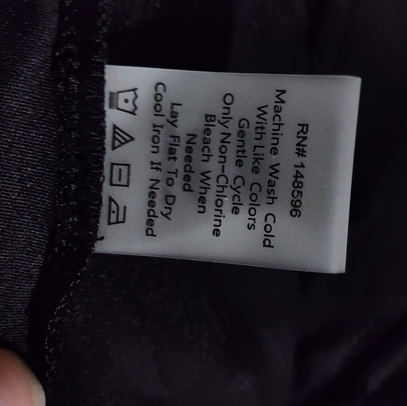 Universal Standard Black V-Neck Dress - Picture 5 of 6